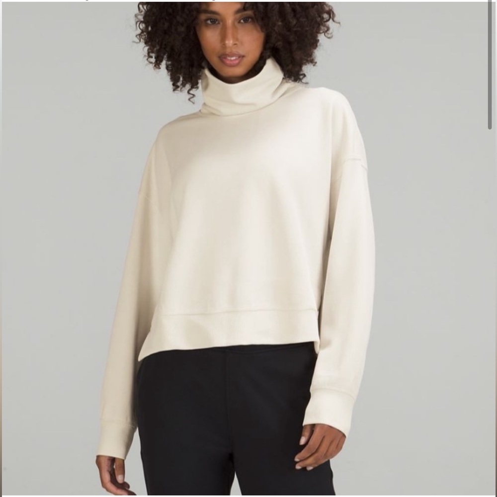 LULULEMON SOFTSTREAM TURTLENECK PULLOVER